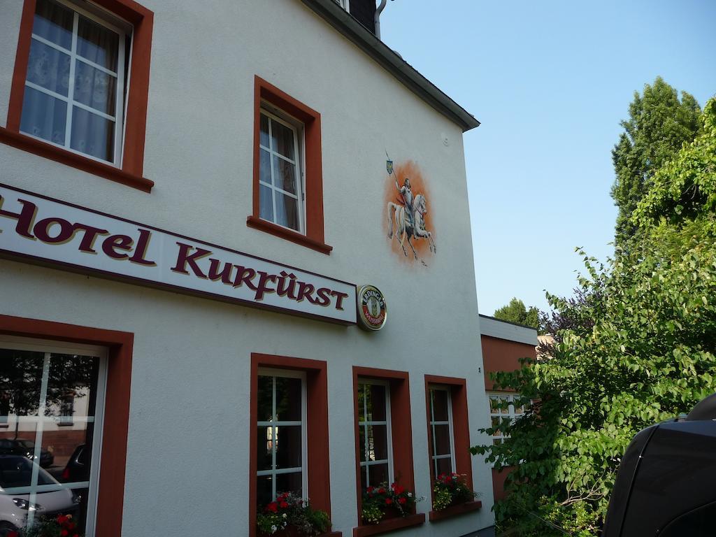 Hotel Kurfuerst Garni غيرمرسهايم المظهر الخارجي الصورة