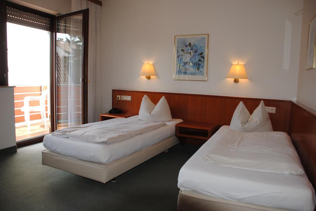 Hotel Kurfuerst Garni غيرمرسهايم الغرفة الصورة